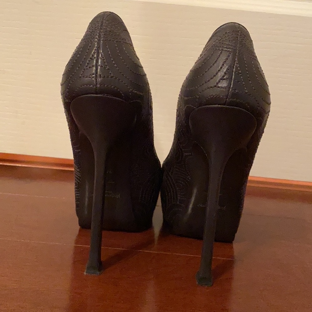 Stunning YSL Tribute pumps, limited edition style in grey leather w/ embroidery - Picture 4 of 11
